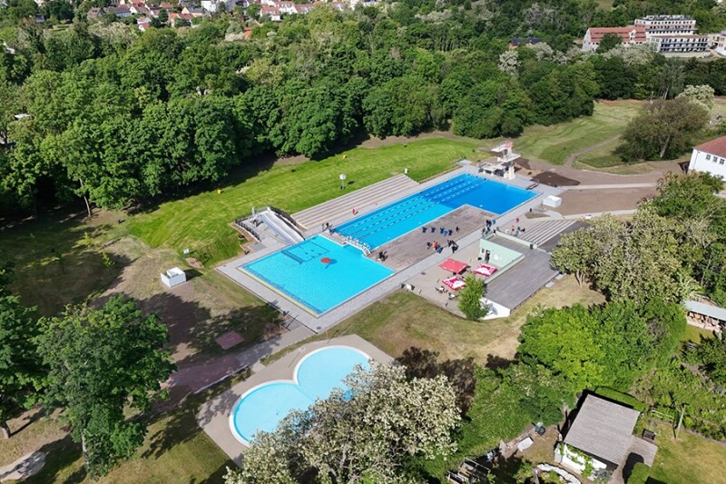 Das Freibad Nordbad aus Vogelperspektive.